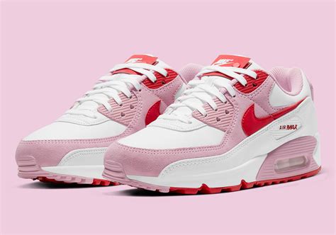 Finally, each tonguet depict a love letter between you. Nike Air Max 90 Valentines Day 2021 DD8029-100 Release ...