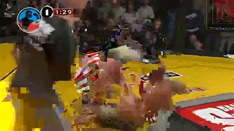 MMA重量级对决近 磅的奶油豆惨遭对手KO这次重拳不好使了 YouTube