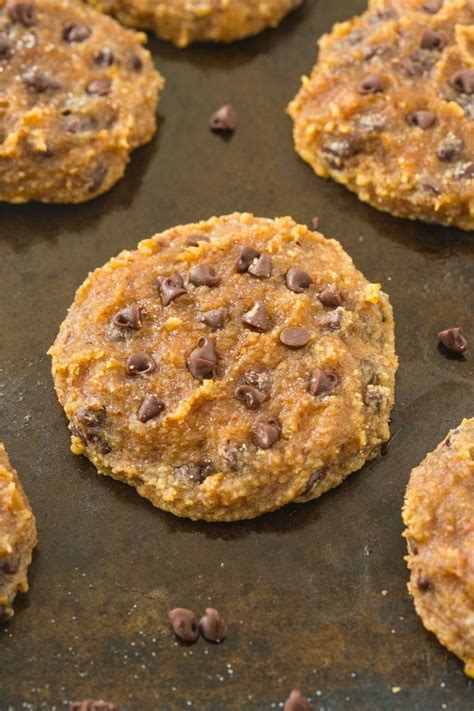 The mixture makes 12 normal sized cookies or 6 large. Healthy 3 Ingredient Paleo Banana Bread Cookies