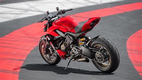 Самый мощный нейкед ducati streetfighter v4. 2020 Ducati Streetfighter V4 revealed, 208 HP & 123 Nm ...