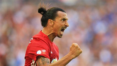 He received his first pair of football boots at the age of five and it was obvious. Zlatan Ibrahimovic Wallpapers Images Photos Pictures ...