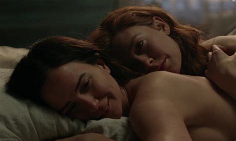 Vanessa Kirby And Katherine Waterston Lesbian Sex Porn Xhamster