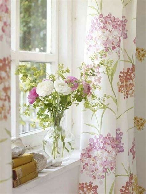Impressive 30 Spring Bedroom Decor Ideas With Floral Theme Spring