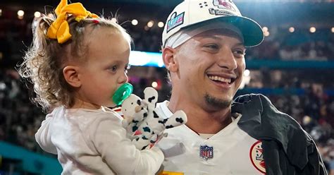 Patrick Mahomes Daughter Celebrates Super Bowl Win On The Field