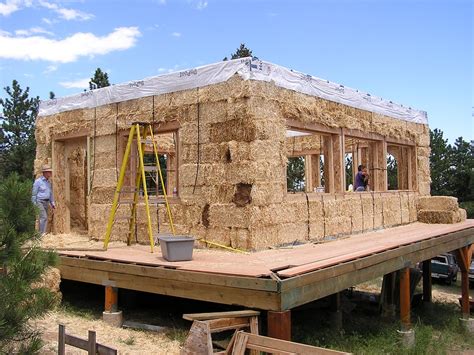 Sudden death (sport) — sudden death (or a sudden death round) is a way of providing a for a contest or game (typically a sport) which would otherwise end in a tie. Cool Project Ideas Made Out Of Bales Of Hay | Home Design ...