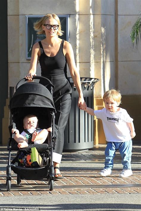 Lara Bingle In La With Sons Rocket Zot And Racer Daily Mail Online