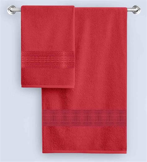 Buy Red Solid 550 Gsm Cotton Bath Towels Set Of 2 By Livpure At 34