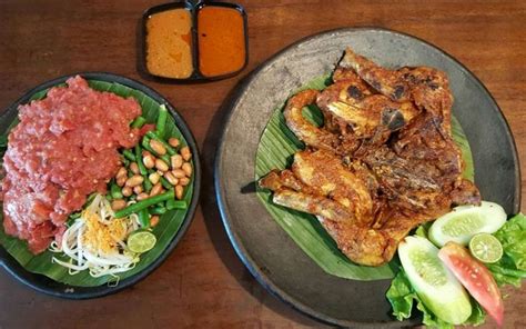 Inilah resep rahasia dan cara membuat ayam bakar taliwang dan sambel asli lombok : Resep Ayam Bakar Taliwang dan Sambal Plecing Kangkung - Hobbies