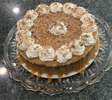 Beat the cream cheese, sugar, and sour cream for a few minutes until the sugar is dissolved. Homemade Caramel Toffee Crunch Cheesecake | Caramel ...