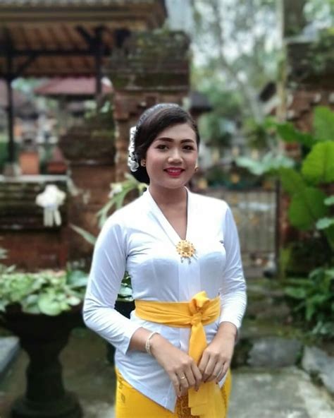 Keunikan tari suling dewa tarian memanggil hujan berasal dari. Keadaan Apa Yang Melatarbelakangi Dilakukannya Tari Suling ...