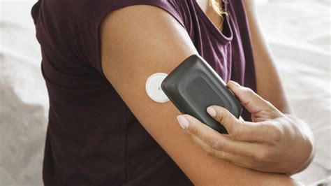 Fda Approves First Blood Sugar Monitor Without Finger Pricks Stat