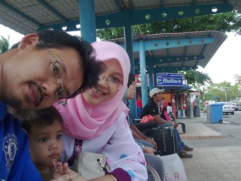 Shah alam express bus terminal shah alam photos • shah alam express bus terminal shah alam location • shah alam express bus terminal shah alam address • shah alam express bus terminal shah alam • amin's burger seksyen 17 shah alam • amins burger seksyen 17 shah alam • bus stand shah alam seksyen 17 shah alam • bus station (sek. ini bukan cinta biasa .....: GAMBAR DI STESEN BAS SEKSYEN ...