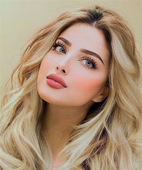 Pin By Derick Demarche On Pretty Faces Beautiful Girl Makeup Blonde