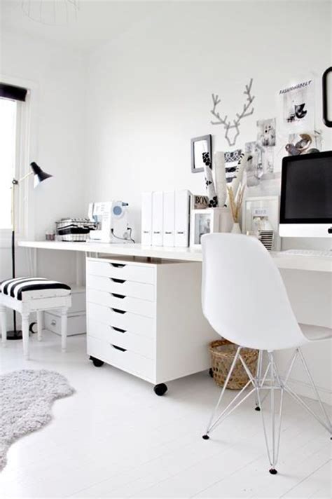 Luscious Design Inspiration To Decorate Your Office