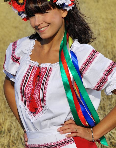 Traditional Costume In Ukraine Ulyana