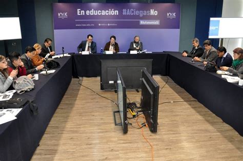 We need to face the past. BORRON Y CUENTA NUEVA EN LA EDUCACION ID - Maestros de México