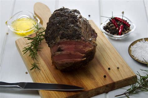 A sirloin tip oven roast should be slowly cooked to tenderize the meat, to turn this cut of beef into a. Sirloin tip roast | Cookist.com