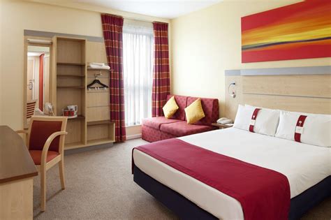The safety and wellbeing of our guests and colleagues is our top priority, and we have implemented new hygiene procedures above and beyond our standard protocols, as well as social distancing measures, in line with government and public health advice. Holiday Inn Express Hull City Centre - Hotels in Hull HU2 ...