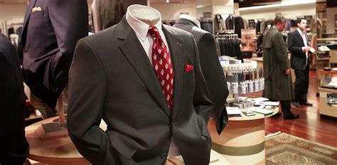 Slim fit jackets are fitted through the shoulder, slim through the chest and hits below the waist. Men's Wearhouse Gives Jos. A. Bank the Brushoff - ABC News