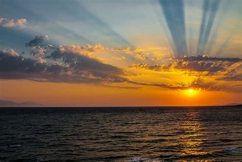Hd Wallpaper Sun Setting Over Body Of Water Sea Sunset Silhouette