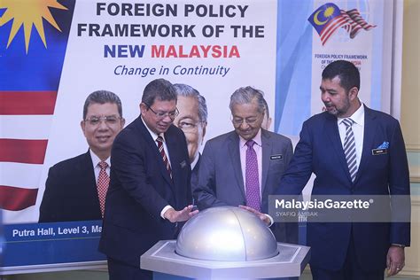 Hubungan luar negeri, malaysia merupakan salah satu negera pendiri asean. Tun Rasmi Kerangka Dasar Luar Malaysia Baharu