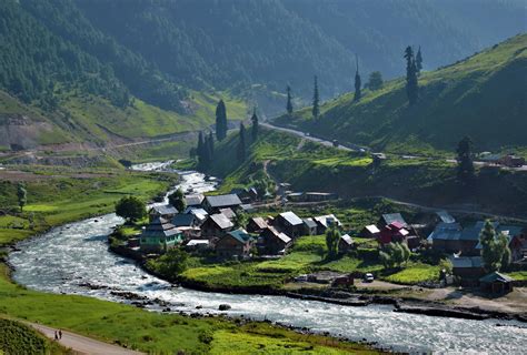 Good Things To Do In Kashmir Gulmarg In Kashmir Superbmytrip