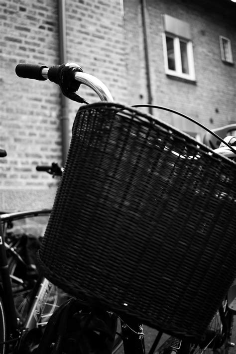 Free Download Hd Wallpaper Bike Basket Cycle Bicycle Lady Black