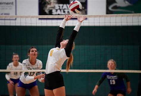 Seacrest Country Day Volleyball Sweeps Bishop Verot In Season Opener