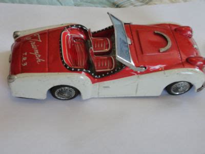 BANDAI Tin Triumph TR3 Friction Car -- Antique Price Guide Details Page