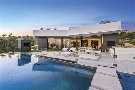 The 7 Most Expensive Neighborhoods In Los Angeles