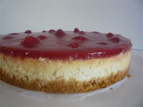 Cheesecake alle fragole con philadelphia. Cheesecake alle fragole