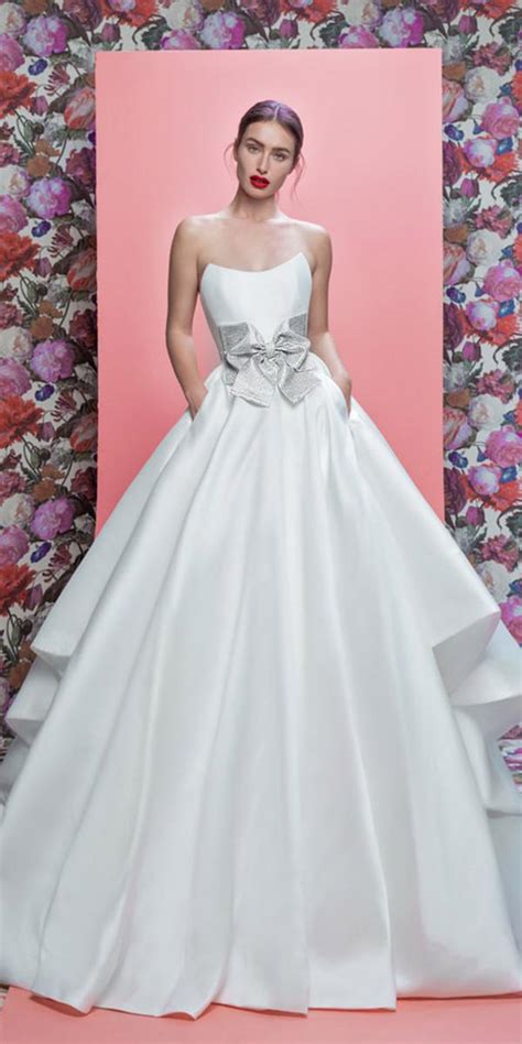 Every woman wants to look her best and to feel beautiful on the big day but whether. 30 Wedding Dresses 2019 — Trends & Top Designers | Wedding ...