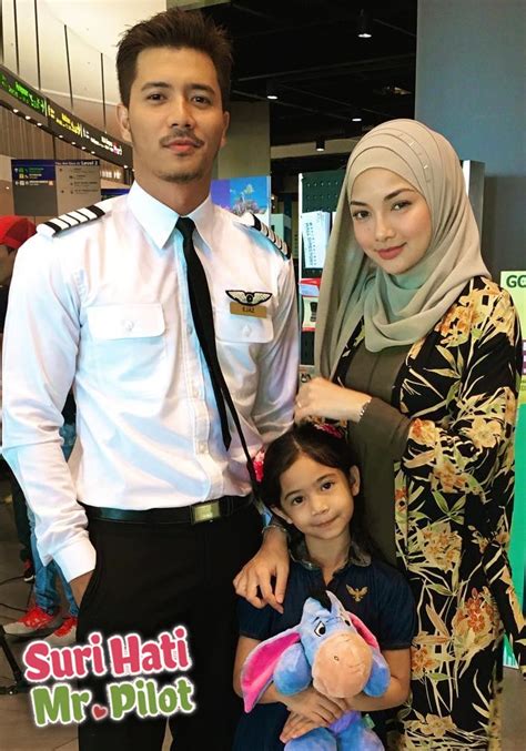 The events that led to warda family thrown on his own stupidity is too obsessed with muslim love! SURI HATI MR PILOT (NEELOFA & FATTAH AMIN) AIRPORT 8 - TV ...