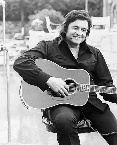 Country Singer Johnny Cash Poses For A Portrait 1977 Old Music Photo 1