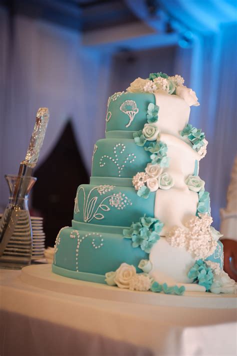 Raspaw Wedding Cakes With Turquoise