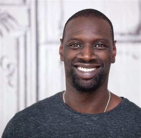 However, omar sy is so swaggeringly charismatic that carping about a lack of logic feels churlish. Omar Sy: Vom Kind aus den Banlieues zu Monsieur Hollywood ...