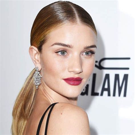 15 Cool Middle Part Ponytails You Gotta Try In 2023
