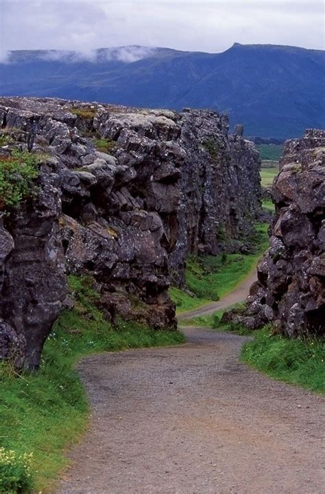 Mid Atlantic Ridge Definition Map And Facts Britannica
