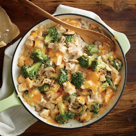 Sprinkle broccoli, 1 cup of the cheese, the chicken and onion in pie plate. Mom's Creamy Chicken and Broccoli Casserole Recipe | MyRecipes