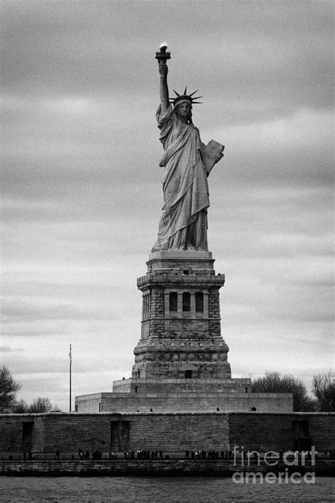 Statue Of Liberty Liberty Island New York City Photograph By Joe Fox