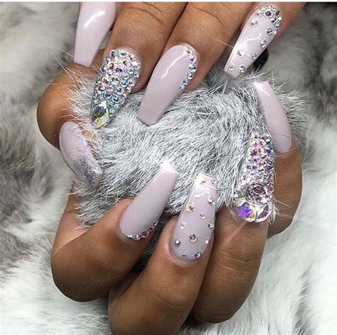 See more ideas about long fingernails, curved nails, long nails. Discover and share the most beautiful images from around ...