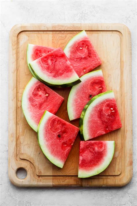 How To Cut A Watermelon Step By Step Tutorial Feelgoodfoodie