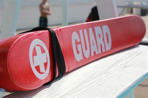 Lifeguard Trainee In Florida Flashes Breasts At Public Pool Bio Female Transitioning To Male