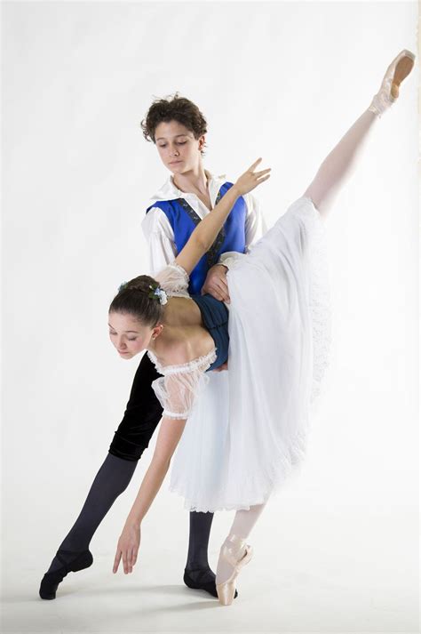 Story Of Forbidden Love Portrayed In Romantic Ballet