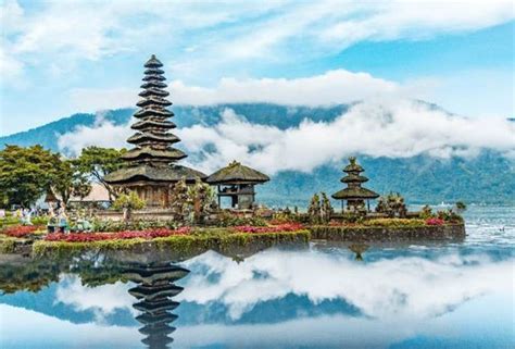 Top 10 Bali Temples Kupu Kupu Barong Hotel In Bali With Luxury Villas