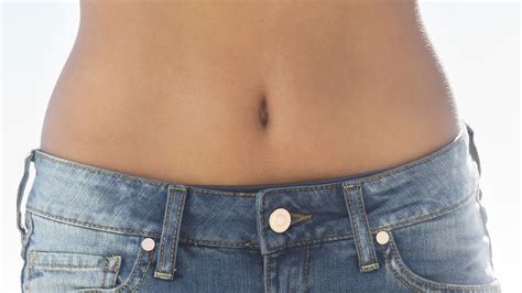 Surgeons Have Identified The Ideal Female Belly Button