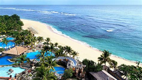 Nusa Dua Bali Suitable Place For Sunbathing And Swimming With Peaceful