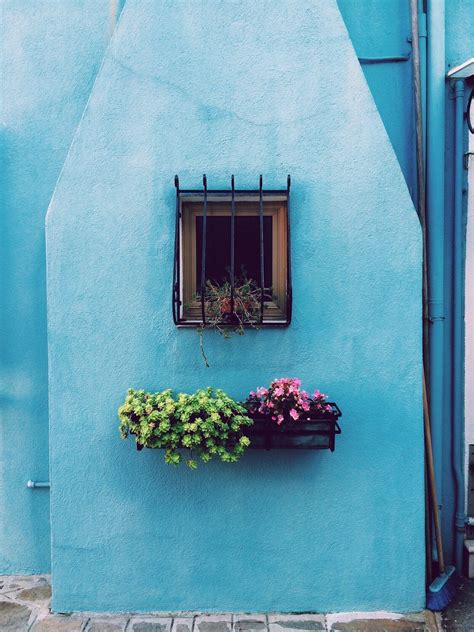 25 Inspiring Exterior House Paint Color Ideas Blue Exterior Wall Paint