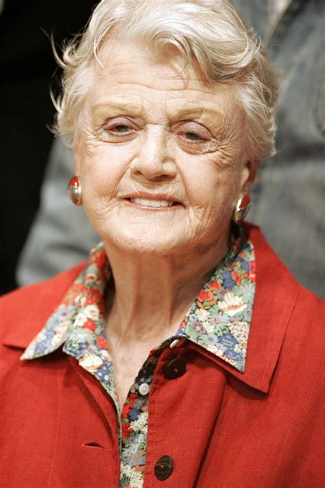 Broadway Legend Murder She Wrote Sleuth Angela Lansbury Dead At 96