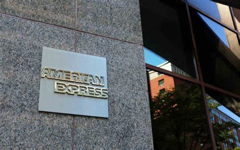 Persetujuan penawaran yaitu akun eksklusif, bisnis tipis, dan perusahaan yang kita gunakan: American Express moves on open banking